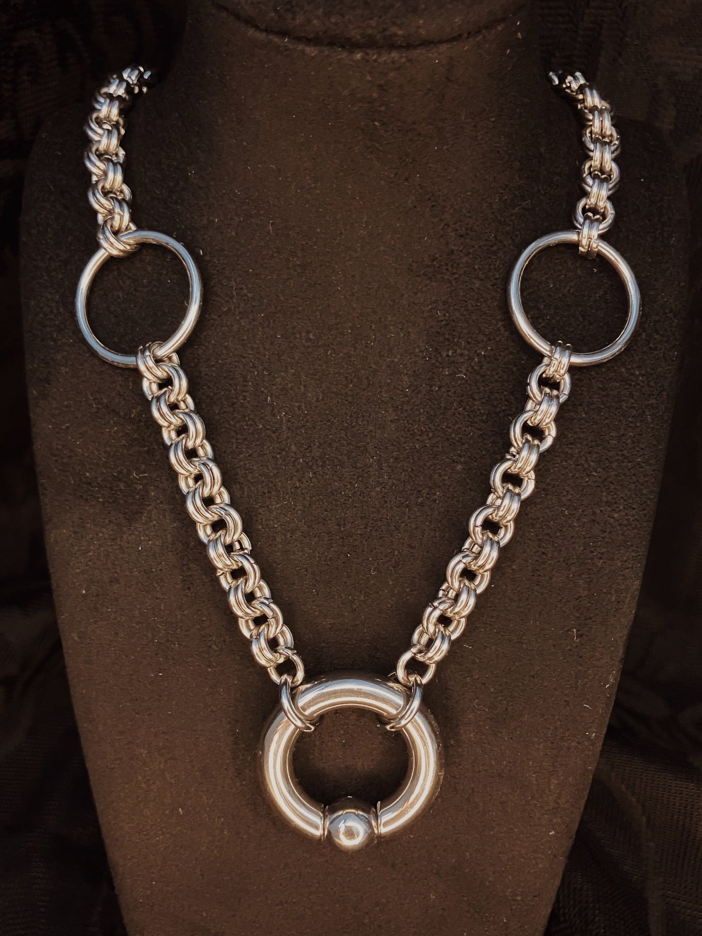 Pierced York chain
