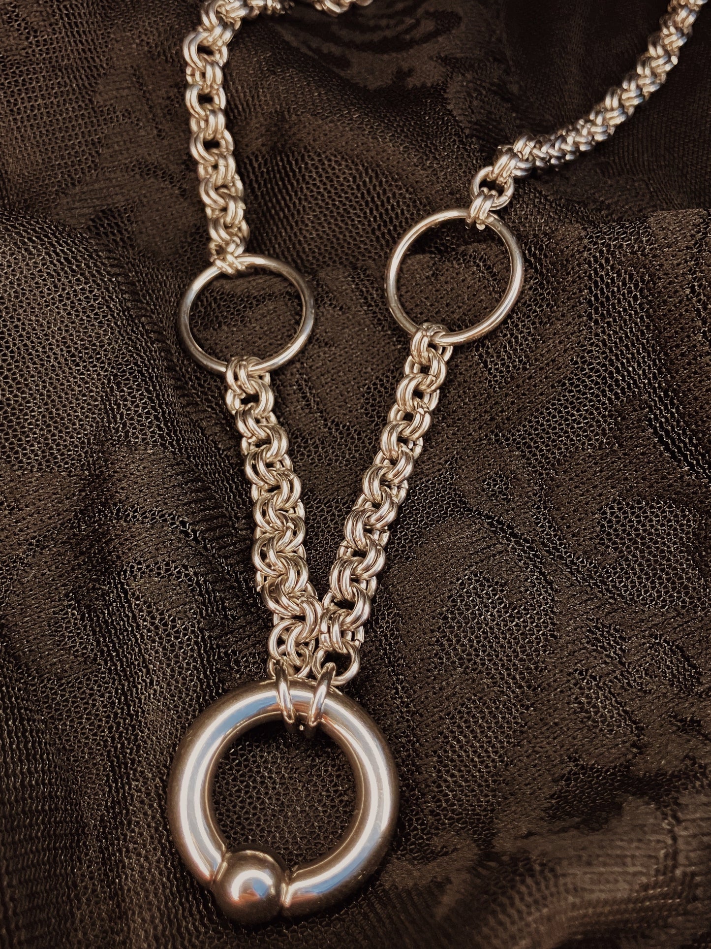 Pierced York chain